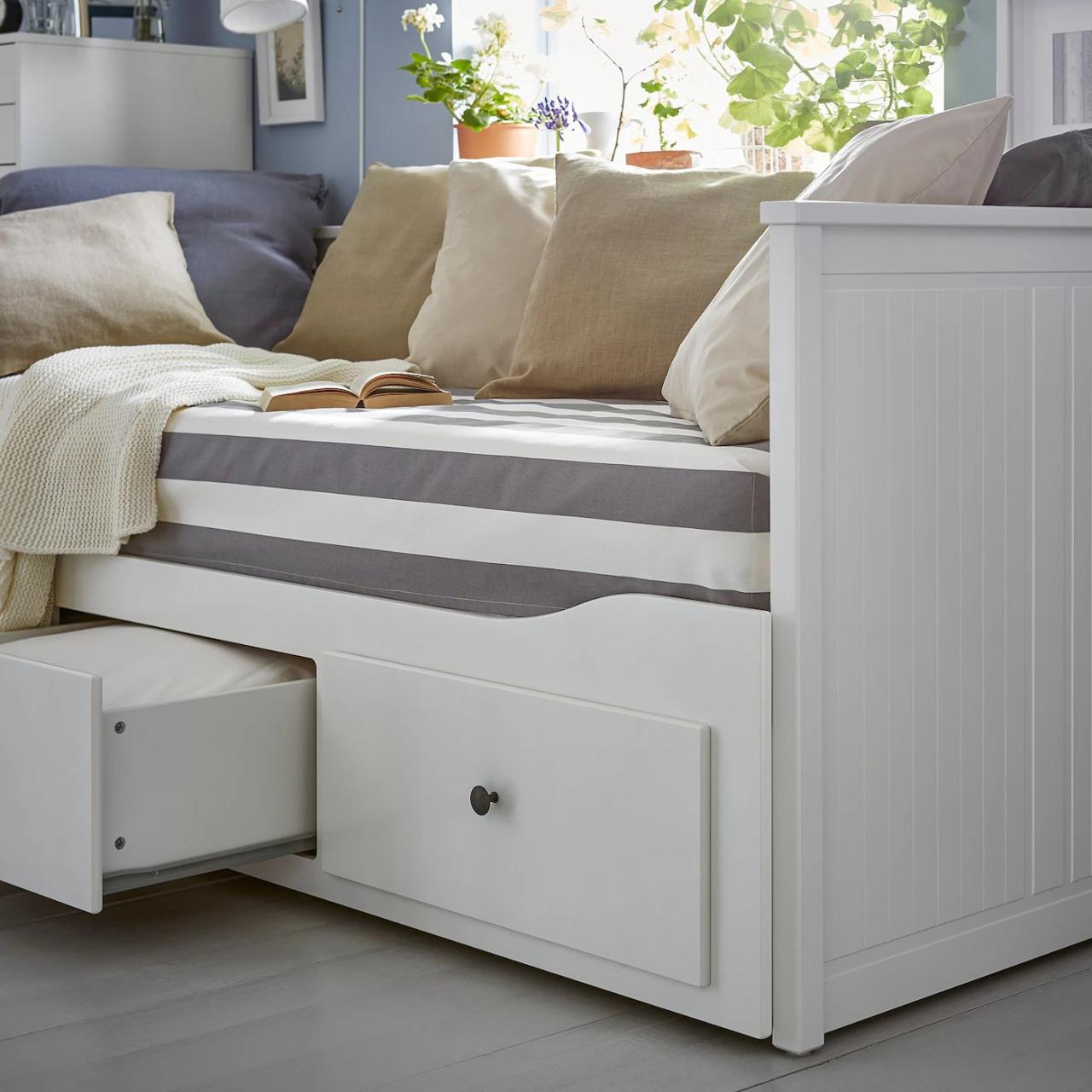 Hemnes daybed drawers s5